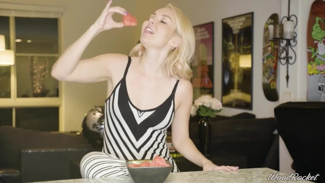 Topless Girls - Porn Stars Eating: Aaliyah Love Munches Watermelon (ASMR)